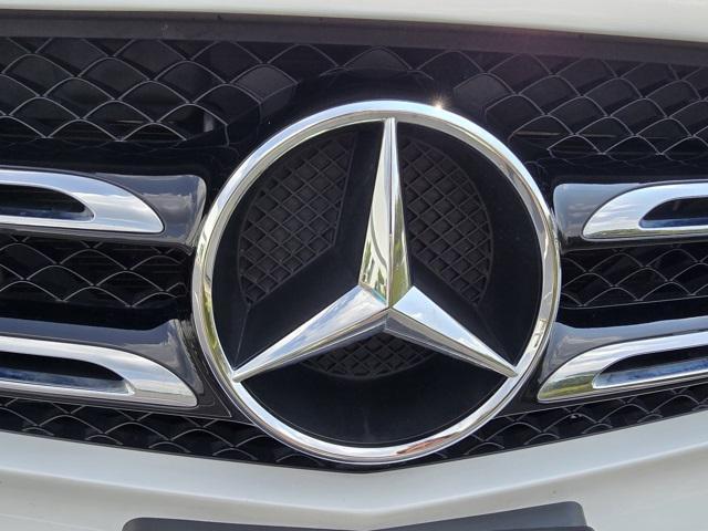 used 2019 Mercedes-Benz GLC 300 car, priced at $18,967