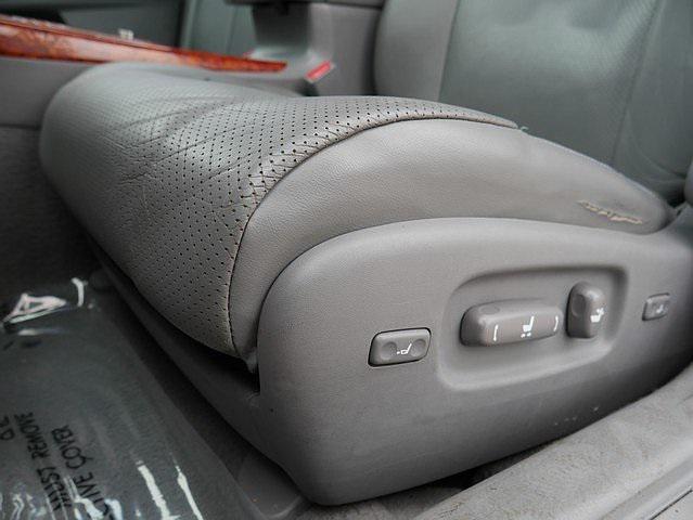 used 2007 Toyota Avalon car, priced at $8,999