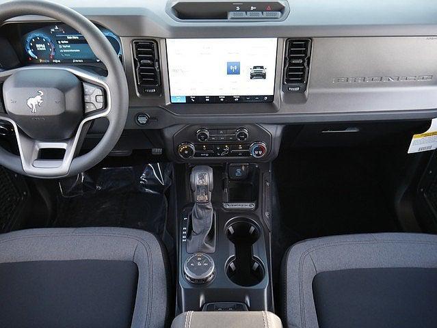 new 2025 Ford Bronco car, priced at $44,577