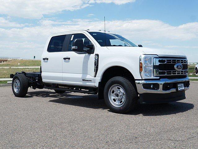 new 2025 Ford F-350 car, priced at $72,038