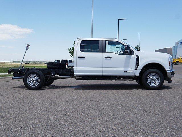 new 2025 Ford F-350 car, priced at $72,038