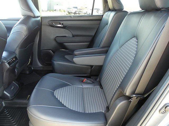 used 2024 Toyota Highlander car, priced at $44,888