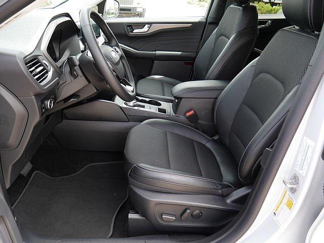 new 2025 Ford Escape PHEV car, priced at $29,332