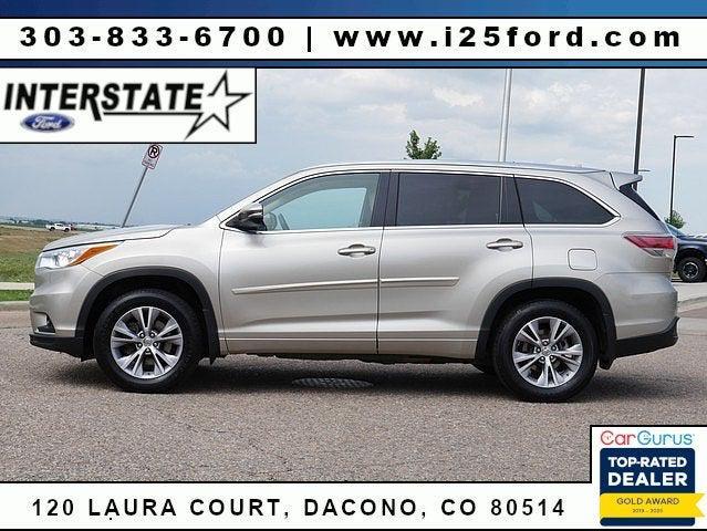 used 2014 Toyota Highlander car, priced at $16,999