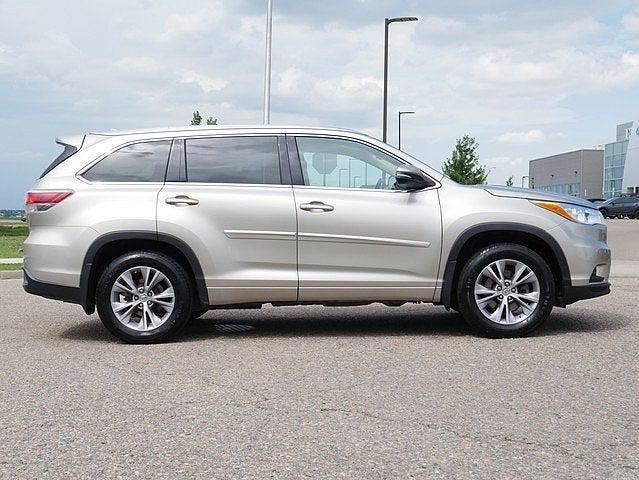 used 2014 Toyota Highlander car, priced at $16,999