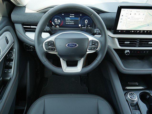 new 2025 Ford Explorer car, priced at $46,154