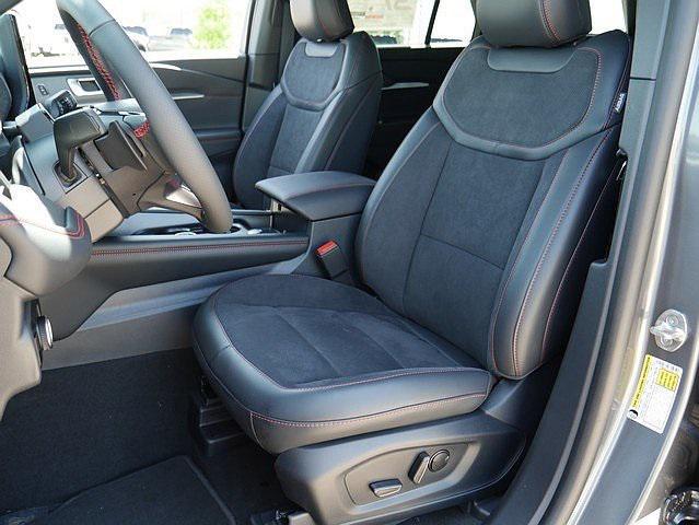 new 2025 Ford Explorer car, priced at $53,627