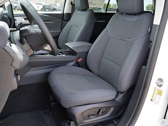 new 2025 Ford Explorer car, priced at $40,949