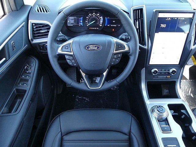 new 2024 Ford Edge car, priced at $37,003