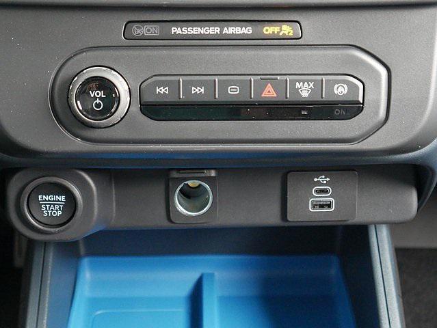 new 2025 Ford Maverick car, priced at $34,531