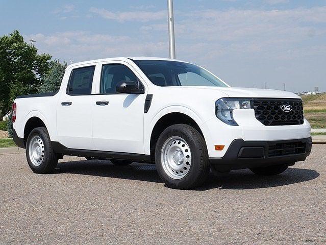 new 2025 Ford Maverick car, priced at $30,001