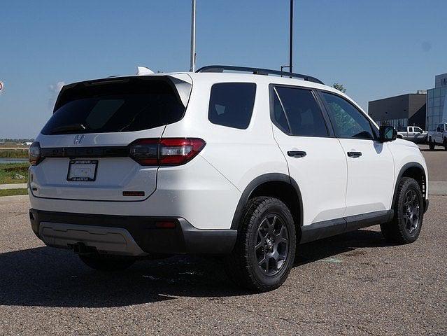 used 2025 Honda Pilot car, priced at $43,477