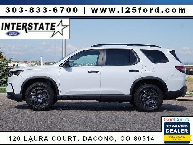 used 2025 Honda Pilot car, priced at $43,477