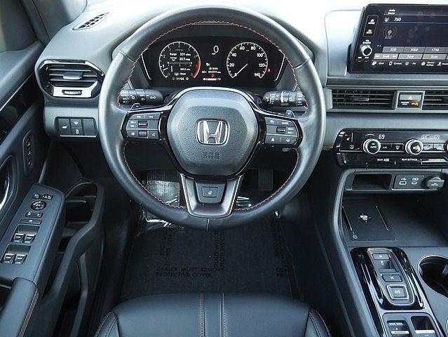 used 2025 Honda Pilot car, priced at $43,477