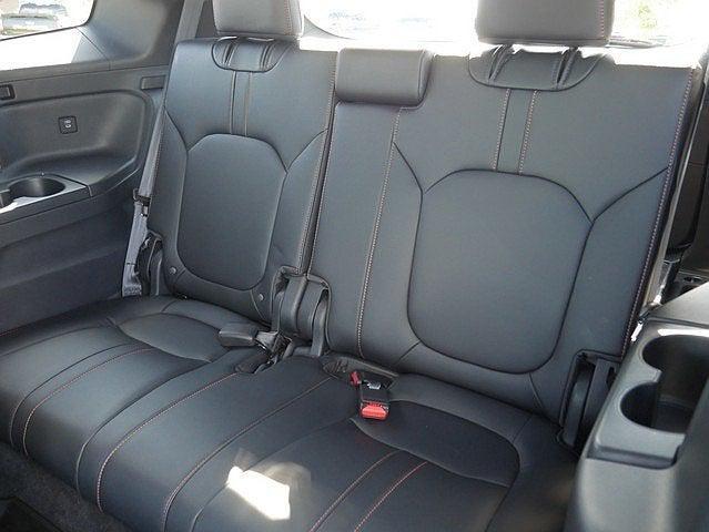 used 2025 Honda Pilot car, priced at $43,477