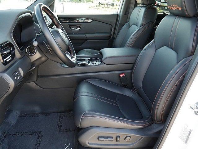 used 2025 Honda Pilot car, priced at $43,477