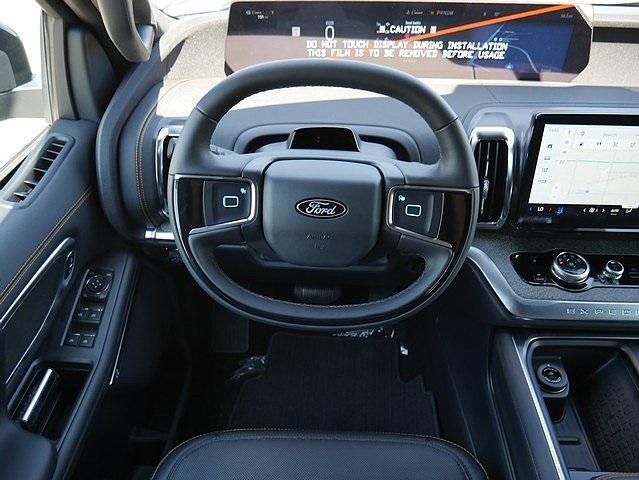 new 2025 Ford Expedition car, priced at $84,422