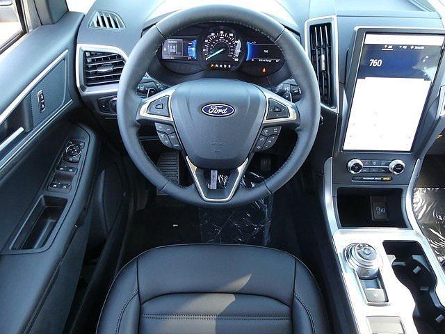 new 2024 Ford Edge car, priced at $39,370