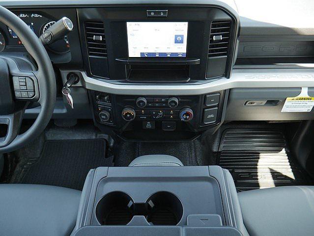 new 2025 Ford F-250 car, priced at $61,386