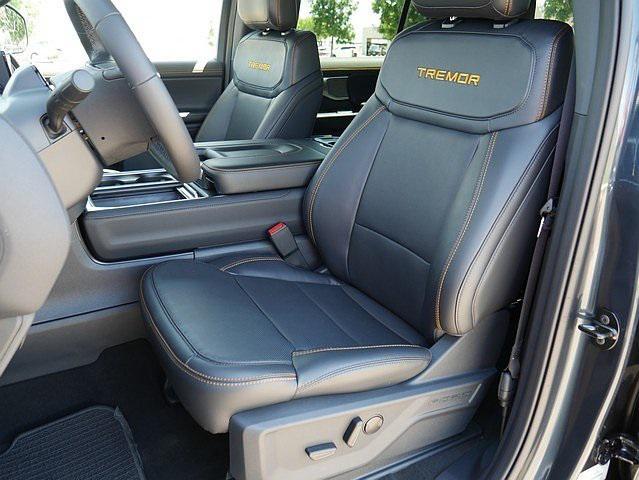 new 2025 Ford Expedition car, priced at $83,608