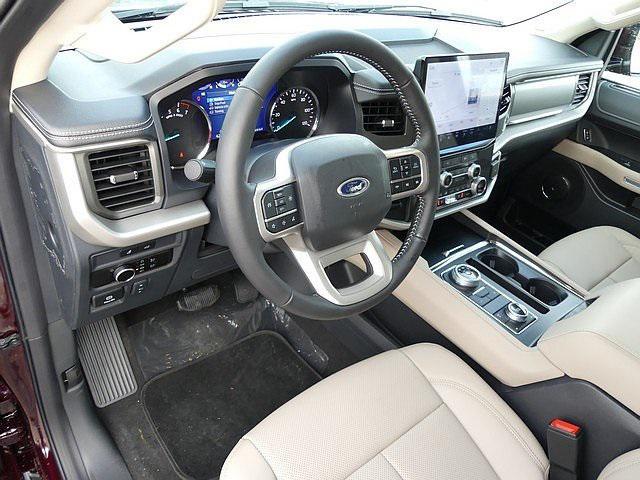 new 2024 Ford Expedition car, priced at $70,014