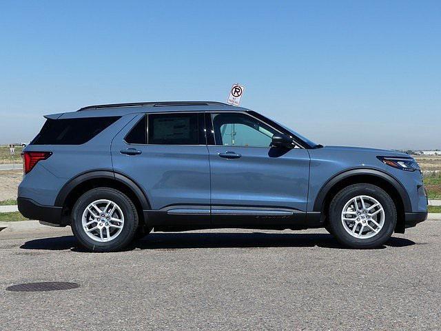 new 2025 Ford Explorer car, priced at $41,372