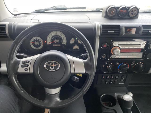 used 2010 Toyota FJ Cruiser car, priced at $15,900