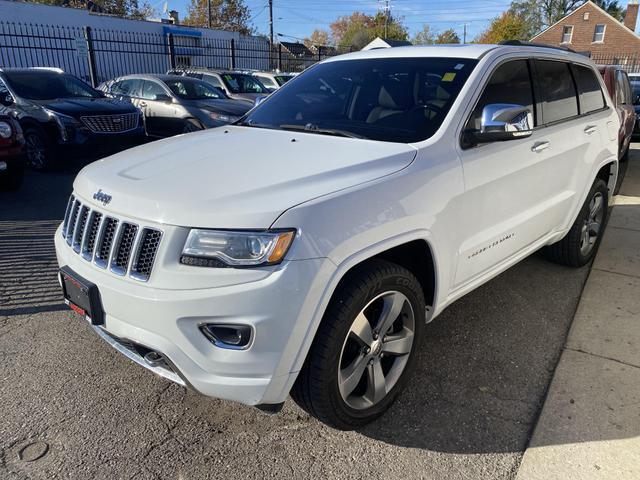 used 2015 Jeep Grand Cherokee car, priced at $12,900