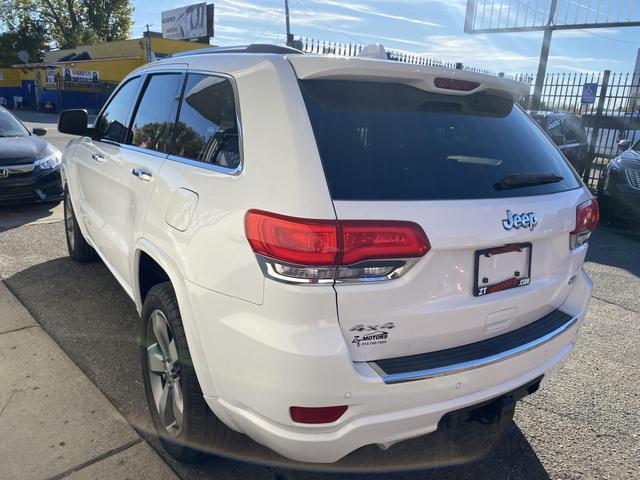 used 2015 Jeep Grand Cherokee car, priced at $12,900