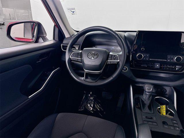 used 2024 Toyota Highlander car, priced at $42,995