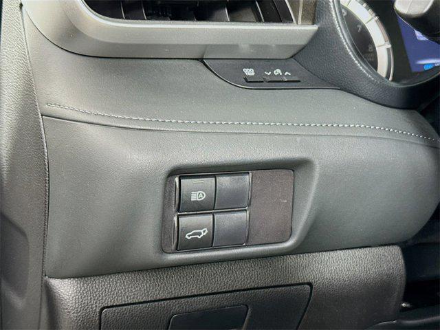 used 2022 Toyota Highlander car, priced at $36,595
