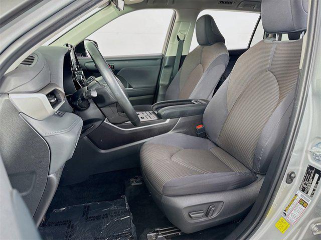 used 2022 Toyota Highlander car, priced at $36,595