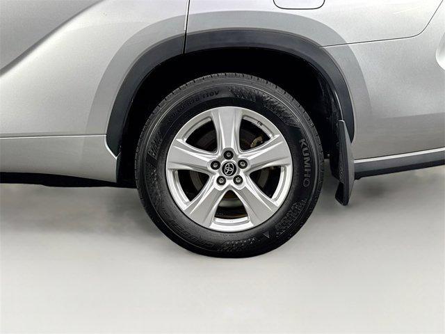used 2022 Toyota Highlander car, priced at $36,595
