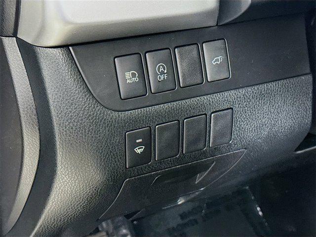 used 2019 Toyota Highlander car, priced at $27,995