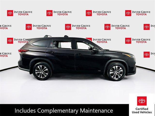 used 2022 Toyota Highlander Hybrid car, priced at $46,595