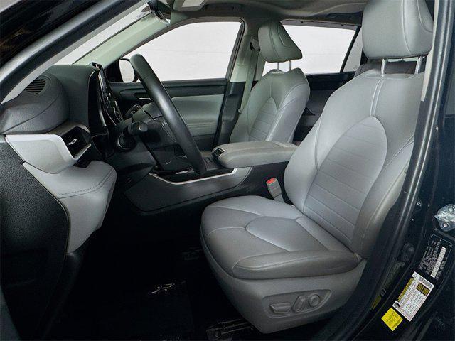 used 2022 Toyota Highlander Hybrid car, priced at $46,595