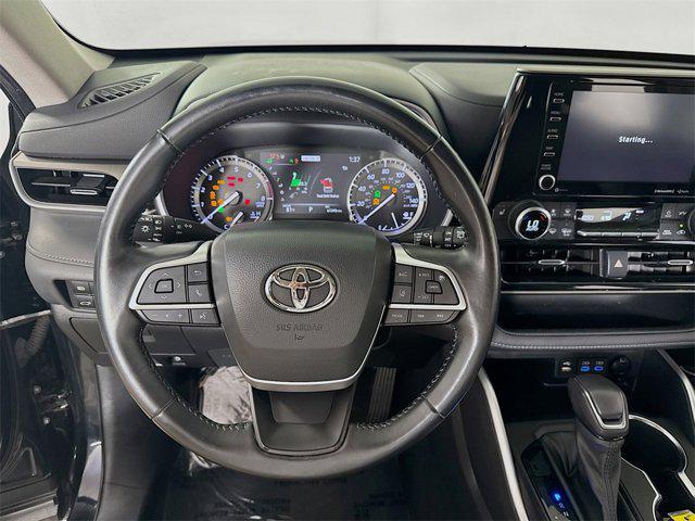 used 2022 Toyota Highlander car, priced at $37,695