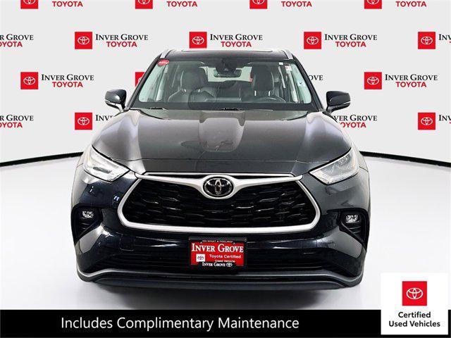 used 2022 Toyota Highlander car, priced at $37,695