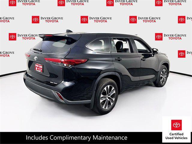 used 2022 Toyota Highlander car, priced at $37,695