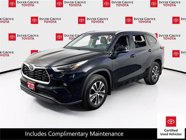 used 2022 Toyota Highlander car, priced at $37,695