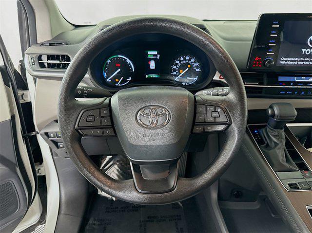 used 2024 Toyota Sienna car, priced at $43,995