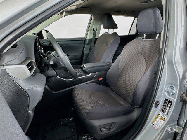 used 2023 Toyota Highlander car, priced at $36,995