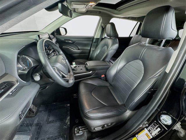 used 2022 Toyota Highlander Hybrid car, priced at $42,995