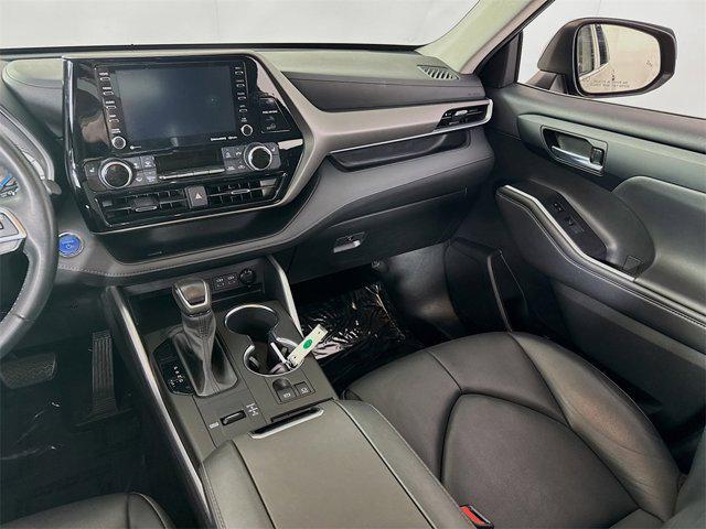 used 2022 Toyota Highlander Hybrid car, priced at $42,995