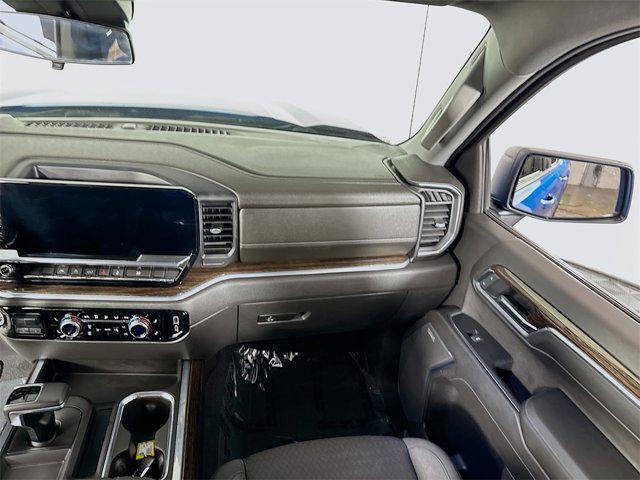used 2022 GMC Sierra 1500 car, priced at $36,995
