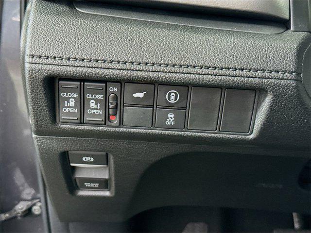 used 2024 Honda Odyssey car, priced at $34,695
