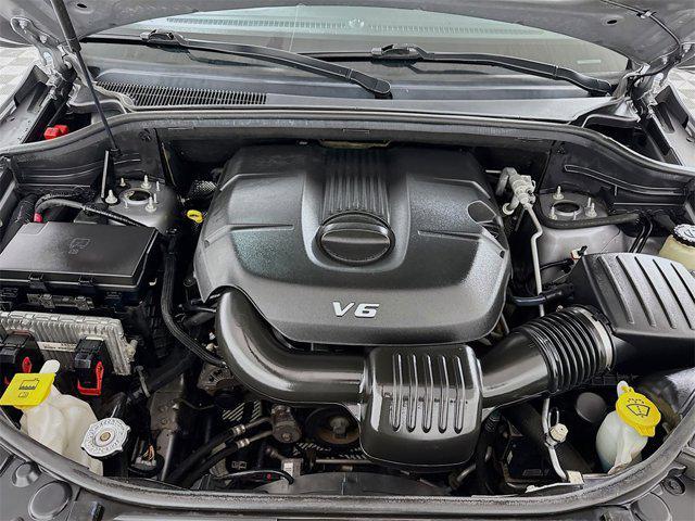used 2015 Jeep Grand Cherokee car, priced at $12,495