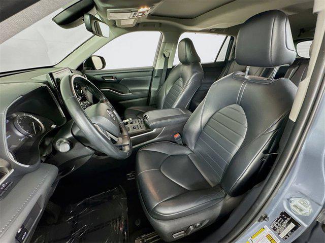 used 2022 Toyota Highlander car, priced at $35,495