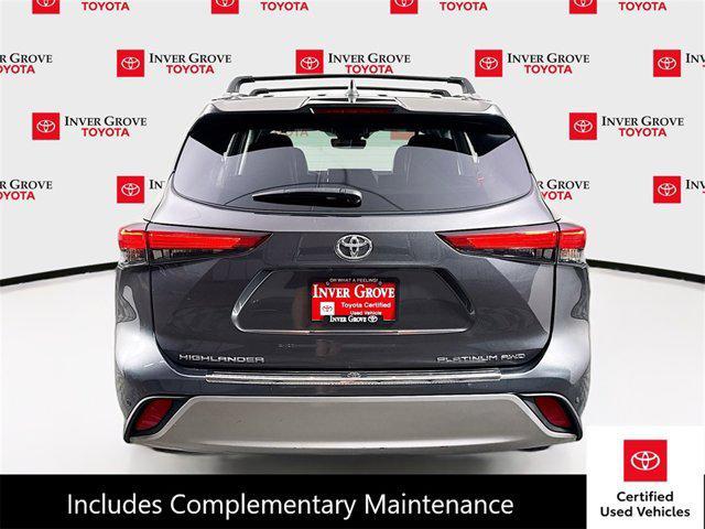 used 2022 Toyota Highlander car, priced at $44,995