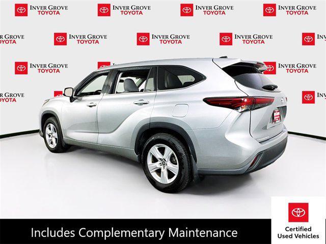 used 2022 Toyota Highlander car, priced at $30,995
